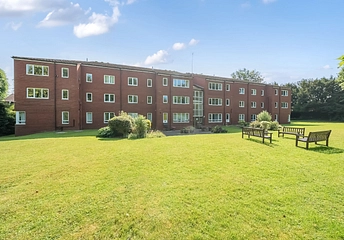 2 bedroom apartment for sale - Moorend Road, Charlton Kings, Cheltenham, Gloucestershire, GL53 - Property View 1