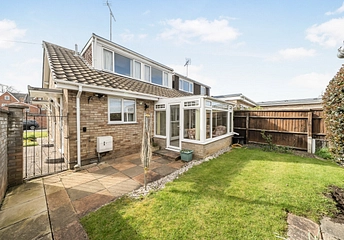 2 bedroom bungalow for sale - Treelands Drive, Cheltenham, Gloucestershire, GL53 - Property View 1