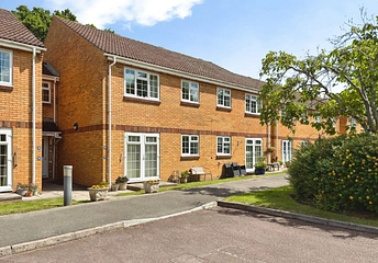 2 bedroom apartment for sale - Greenway Lane, Charlton Kings, Cheltenham, Gloucestershire, GL52 - Property View 1