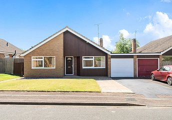2 bedroom bungalow for sale - Ashley Close, Charlton Kings, Cheltenham, Gloucestershire, GL52 - Property View 1